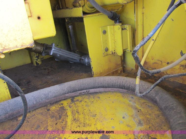 image for item I8813 1998 Freightliner FL70 fuel truck