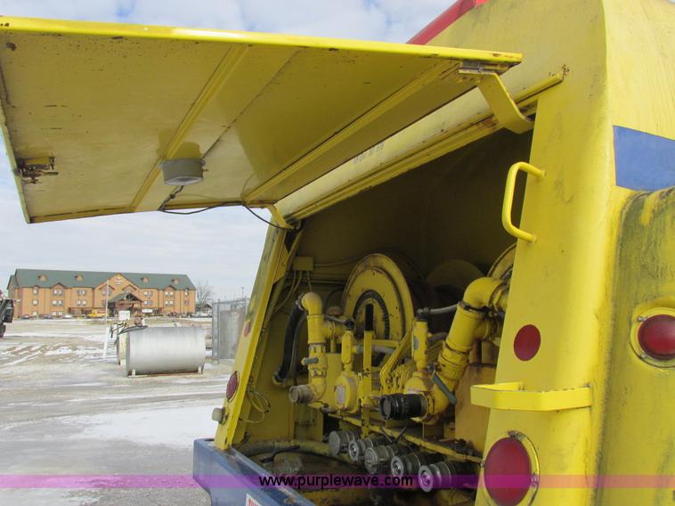 image for item I8813 1998 Freightliner FL70 fuel truck