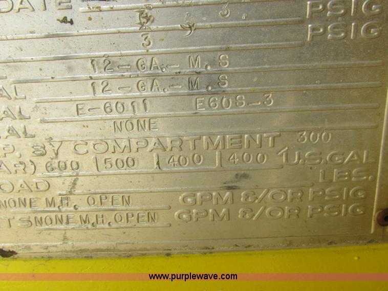 image for item I8813 1998 Freightliner FL70 fuel truck