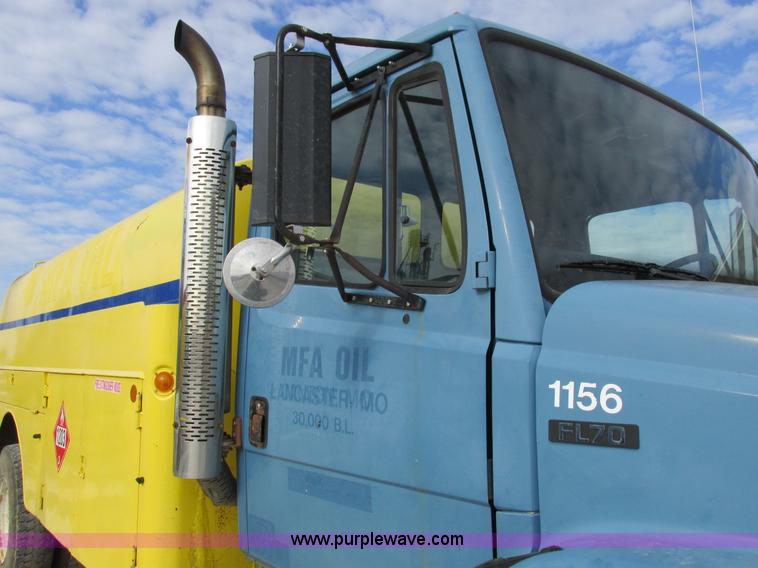 image for item I8813 1998 Freightliner FL70 fuel truck