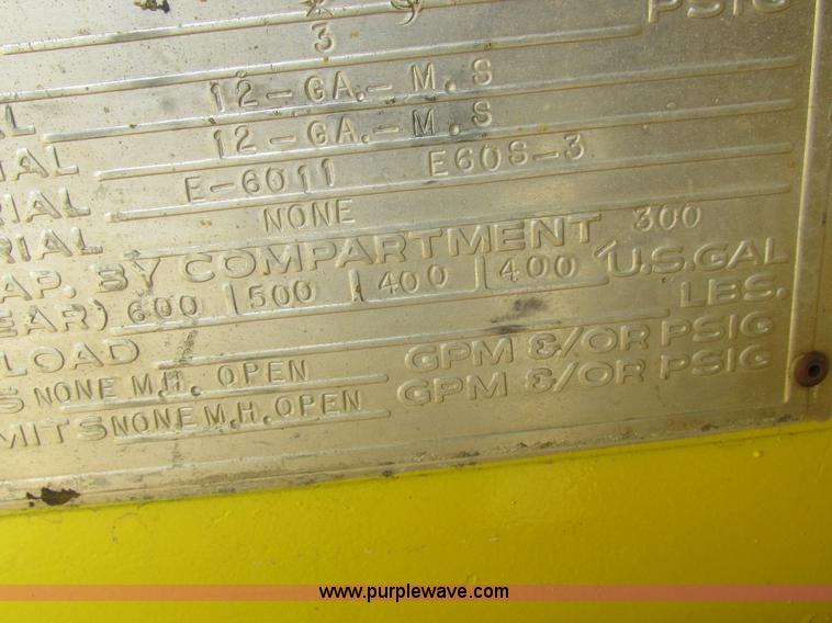 image for item I8813 1998 Freightliner FL70 fuel truck