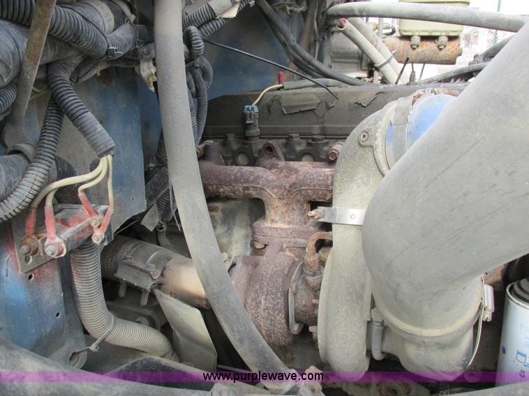 image for item I8813 1998 Freightliner FL70 fuel truck