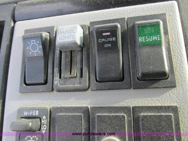 image for item I8813 1998 Freightliner FL70 fuel truck