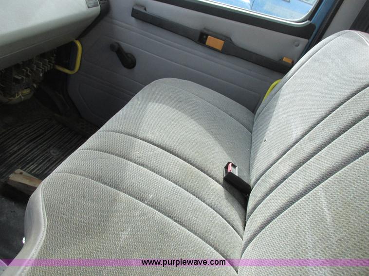 image for item I8813 1998 Freightliner FL70 fuel truck