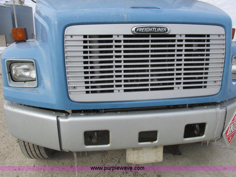 image for item I8814 2000 Freightliner FL70 fuel truck