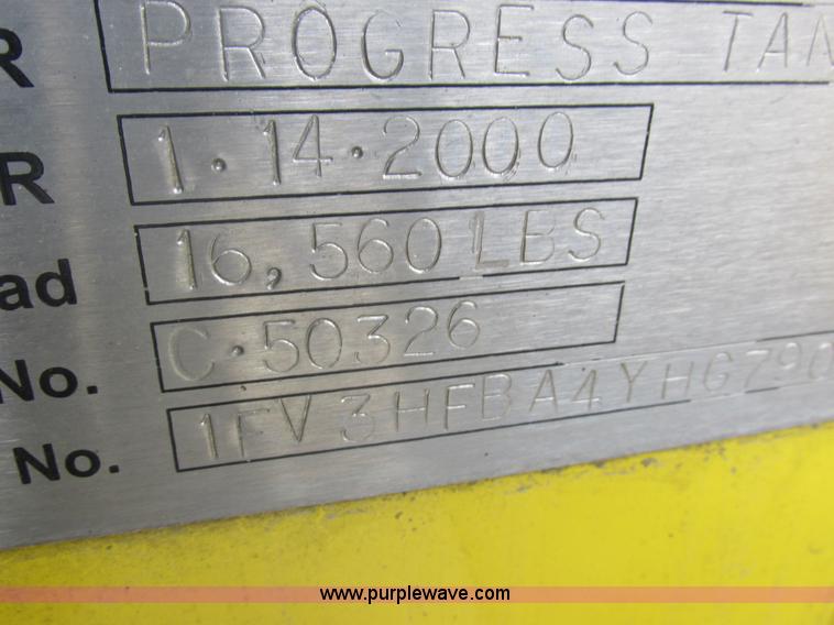 image for item I8814 2000 Freightliner FL70 fuel truck