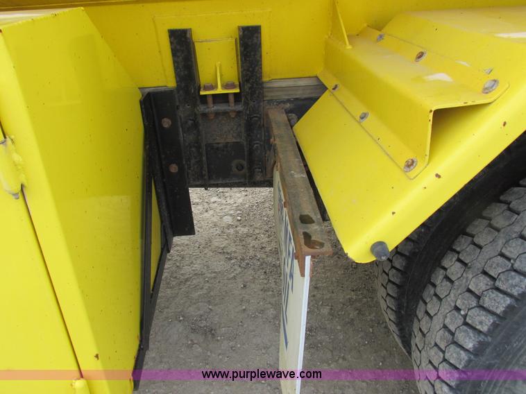 image for item I8814 2000 Freightliner FL70 fuel truck