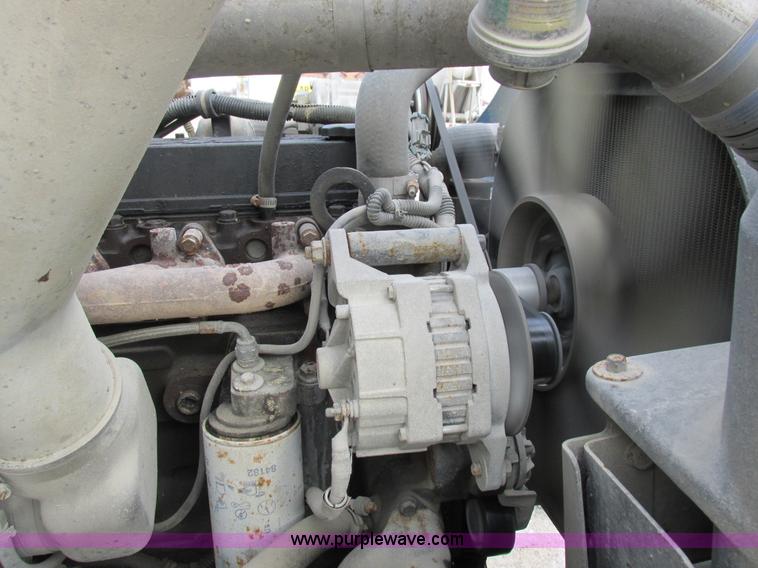 image for item I8814 2000 Freightliner FL70 fuel truck