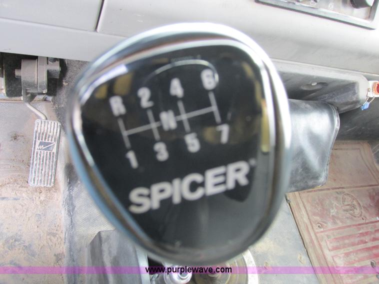 image for item I8814 2000 Freightliner FL70 fuel truck