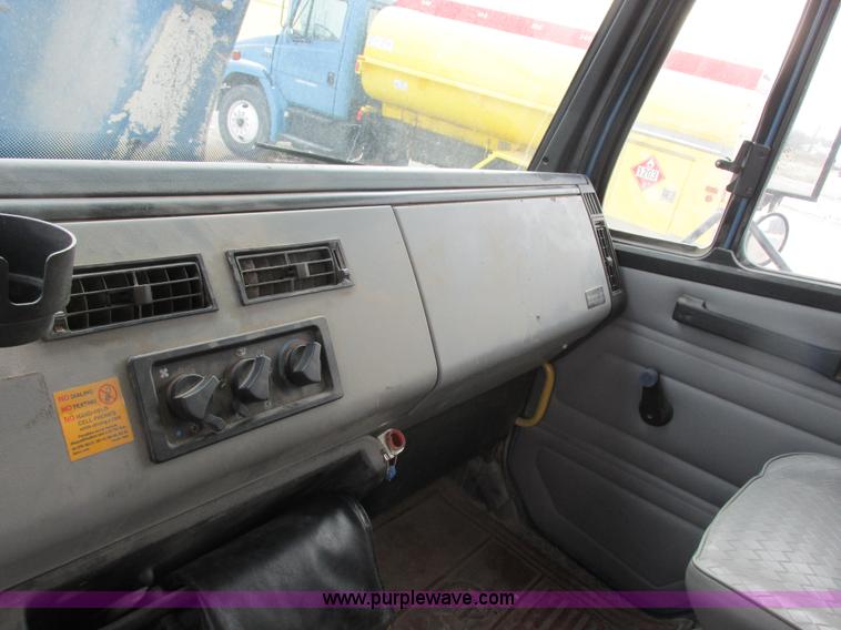 image for item I8814 2000 Freightliner FL70 fuel truck