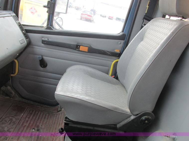 image for item I8814 2000 Freightliner FL70 fuel truck