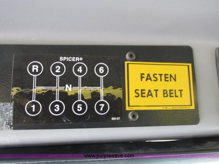 image for item I8814 2000 Freightliner FL70 fuel truck