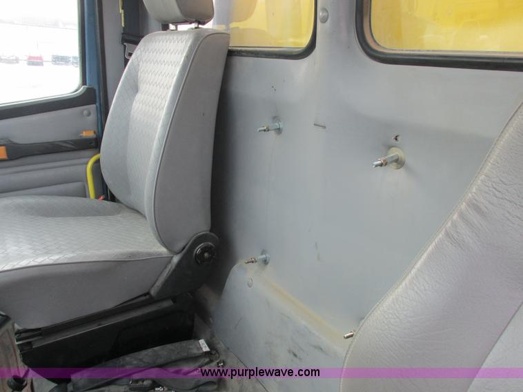 image for item I8814 2000 Freightliner FL70 fuel truck