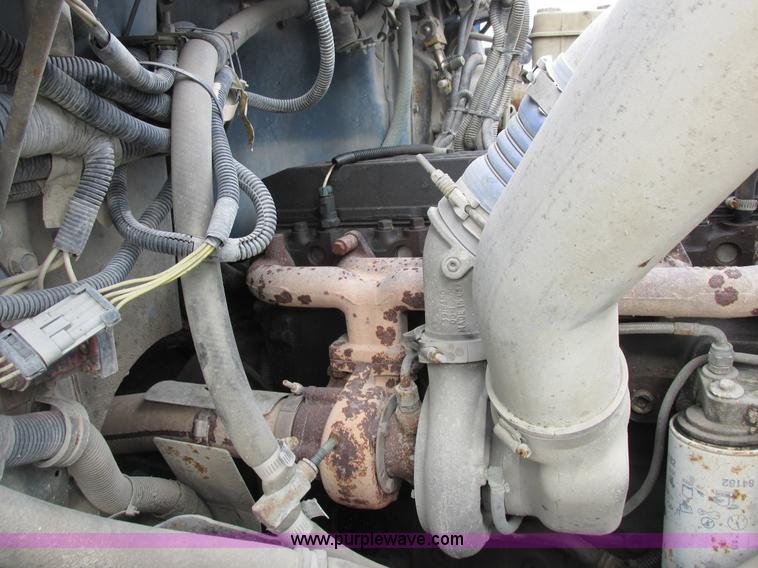 image for item I8814 2000 Freightliner FL70 fuel truck