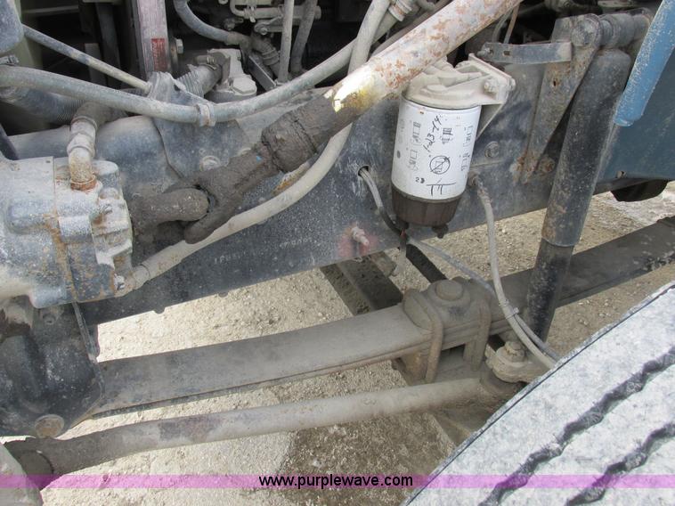 image for item I8814 2000 Freightliner FL70 fuel truck