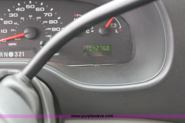 image for item J2313 2007 Ford E450 bus