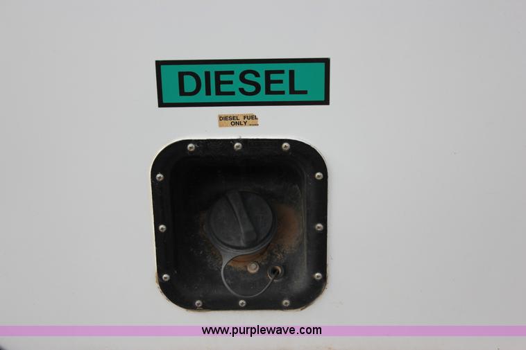 image for item J2313 2007 Ford E450 bus