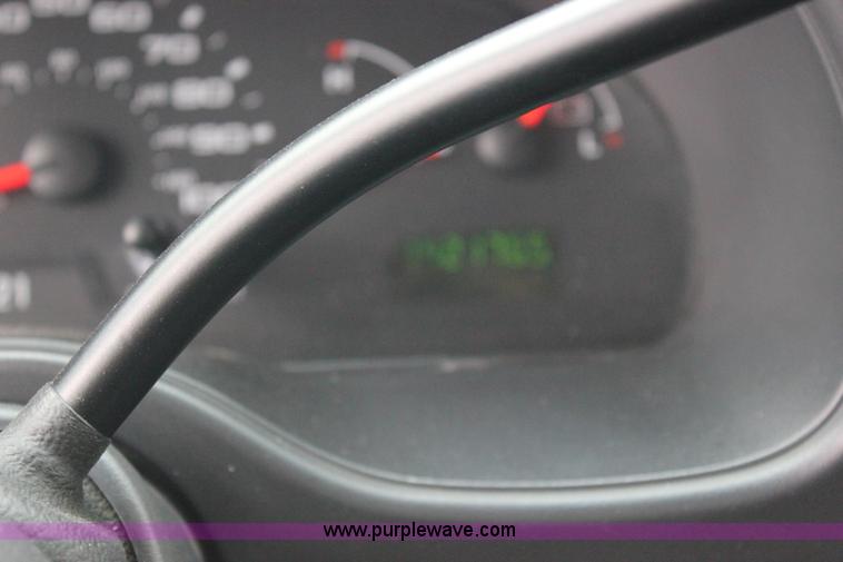 image for item J2314 2007 Ford E450 bus