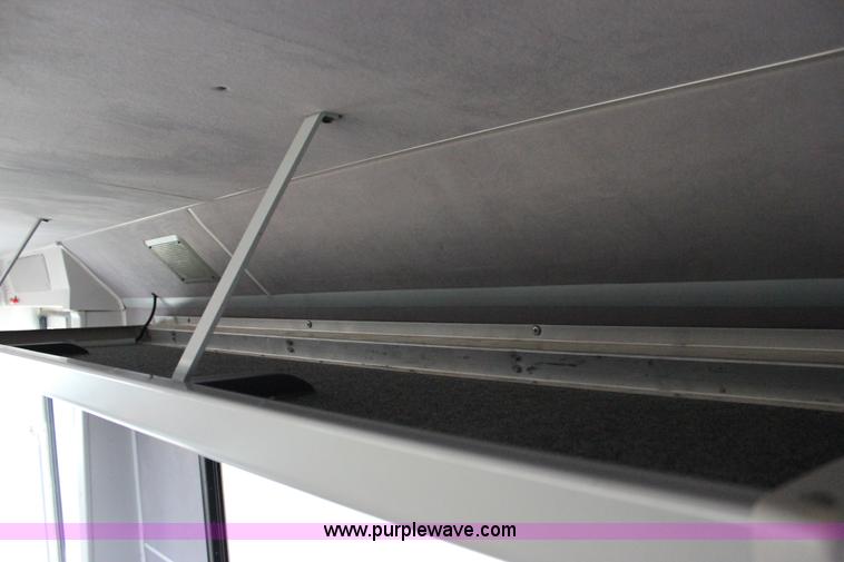 image for item J2314 2007 Ford E450 bus