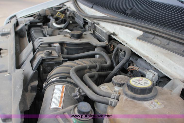 image for item J2314 2007 Ford E450 bus