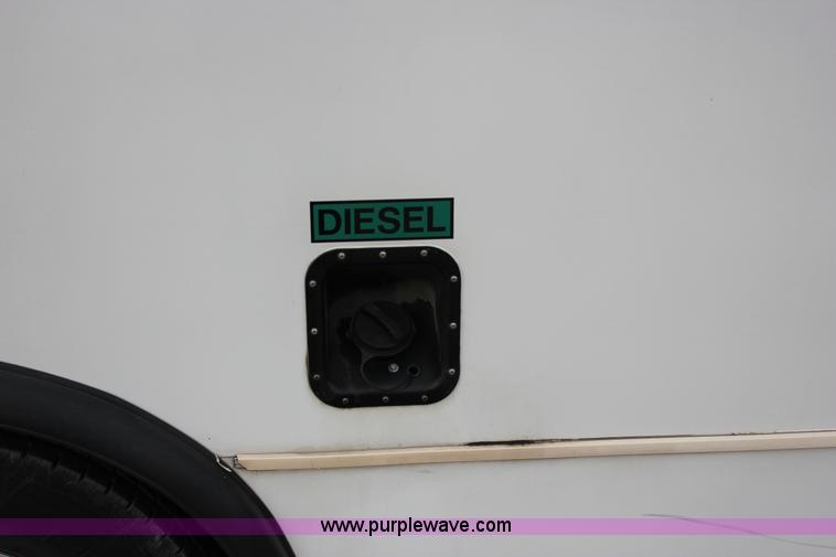 image for item J2314 2007 Ford E450 bus