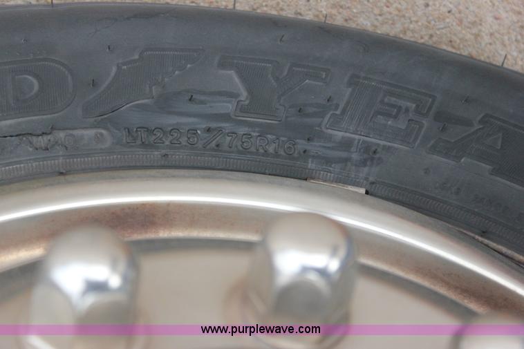 image for item J2314 2007 Ford E450 bus