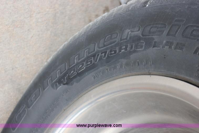 image for item J2314 2007 Ford E450 bus