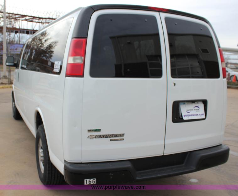 image for item J2315 2010 Chevrolet Express 3500 LS Extended van