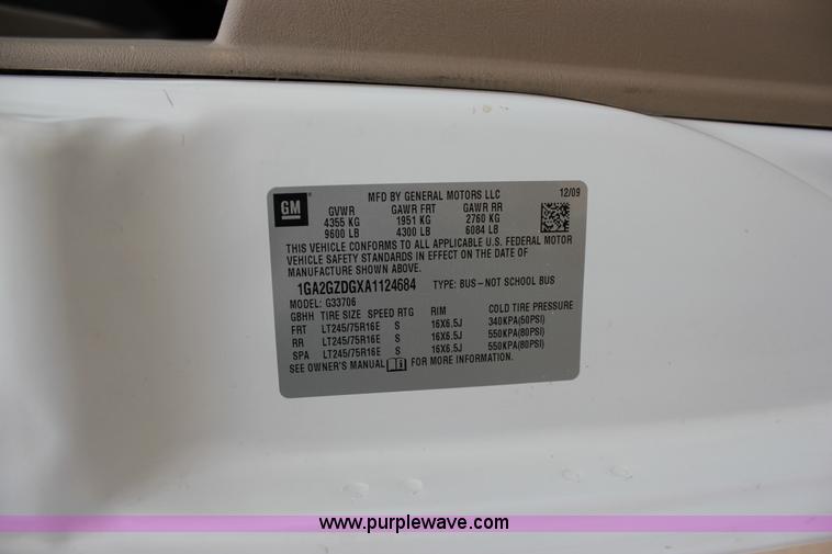 image for item J2315 2010 Chevrolet Express 3500 LS Extended van