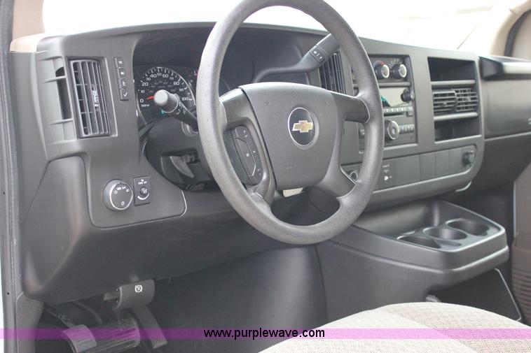 image for item J2315 2010 Chevrolet Express 3500 LS Extended van