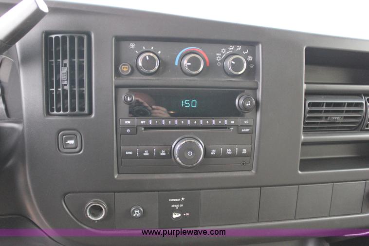 image for item J2315 2010 Chevrolet Express 3500 LS Extended van