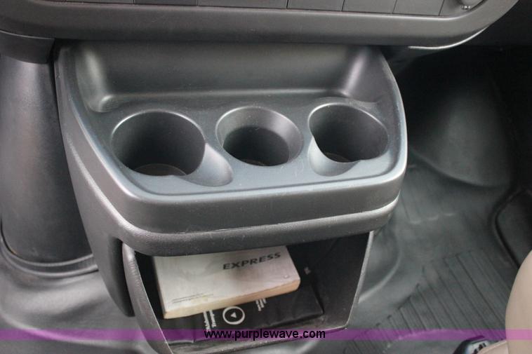 image for item J2315 2010 Chevrolet Express 3500 LS Extended van