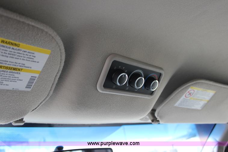 image for item J2315 2010 Chevrolet Express 3500 LS Extended van