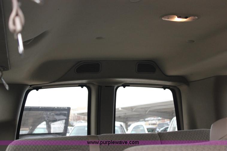 image for item J2315 2010 Chevrolet Express 3500 LS Extended van