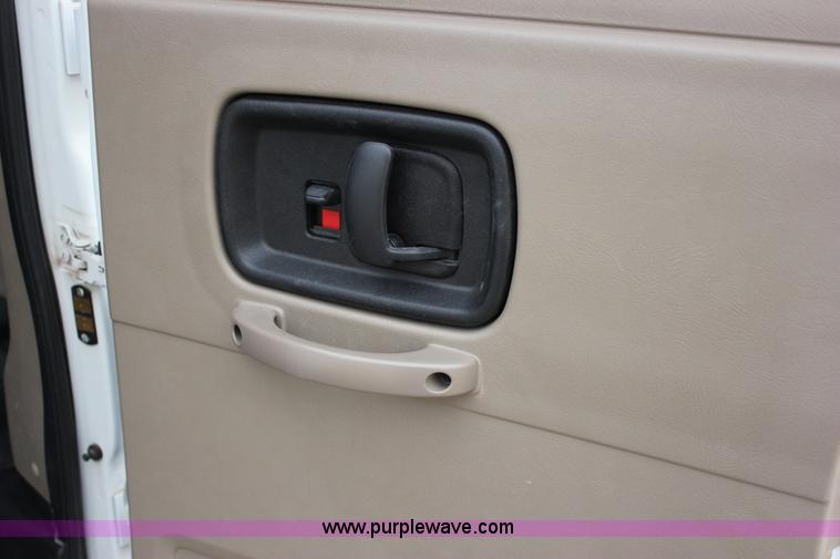 image for item J2315 2010 Chevrolet Express 3500 LS Extended van