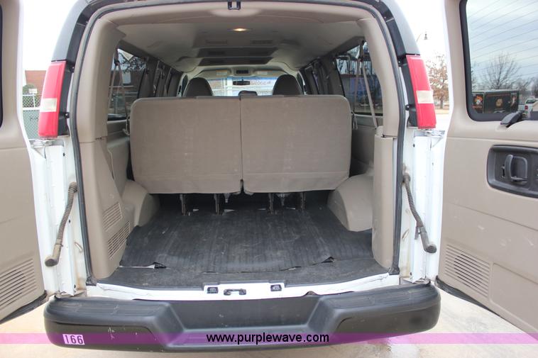 image for item J2315 2010 Chevrolet Express 3500 LS Extended van