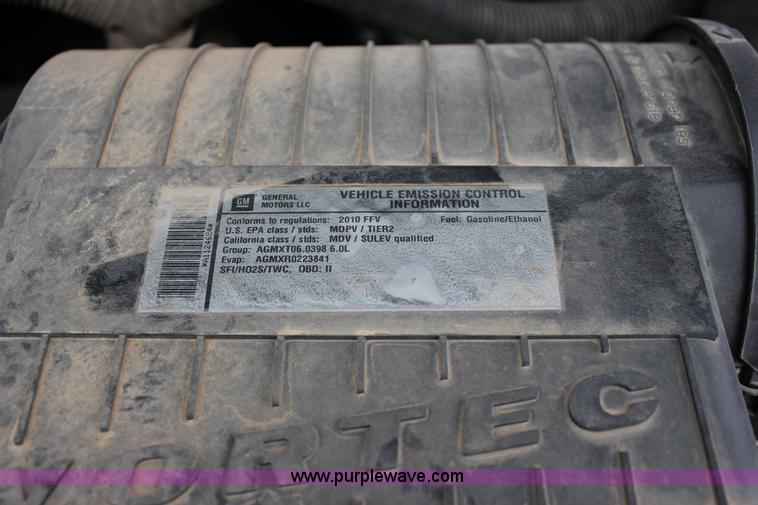 image for item J2315 2010 Chevrolet Express 3500 LS Extended van