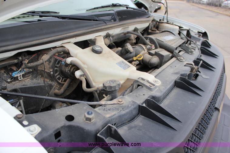 image for item J2315 2010 Chevrolet Express 3500 LS Extended van