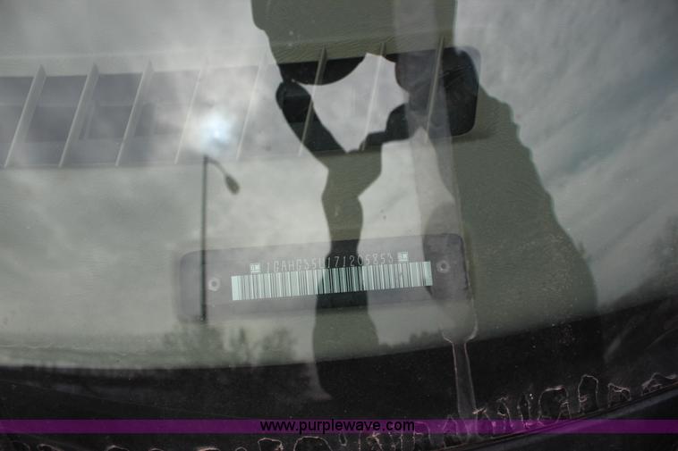 image for item J2316 2007 Chevrolet Express 3500 van