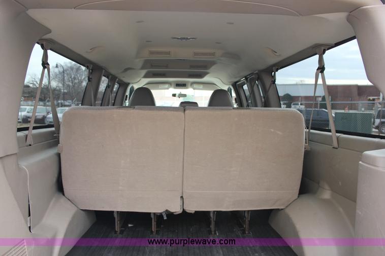 image for item J2318 2010 Chevrolet Express 3500 Extended van