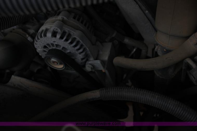 image for item J2318 2010 Chevrolet Express 3500 Extended van