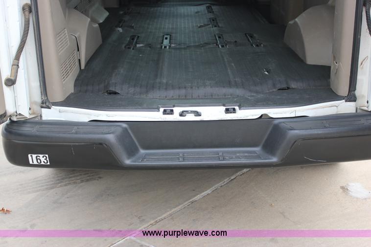 image for item J2319 2010 Chevrolet Express 3500 Extended van