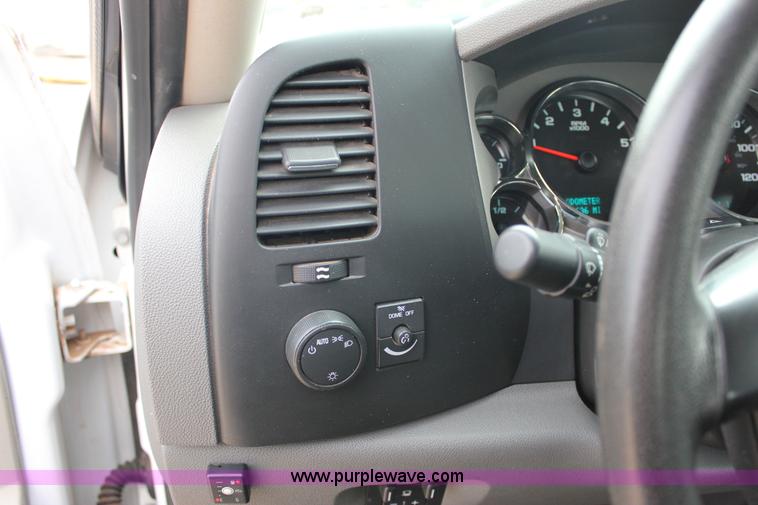 image for item J2320 2010 Chevrolet Silverado 2500HD LS Ext. Cab pickup truck