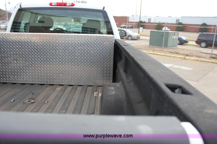 image for item J2320 2010 Chevrolet Silverado 2500HD LS Ext. Cab pickup truck