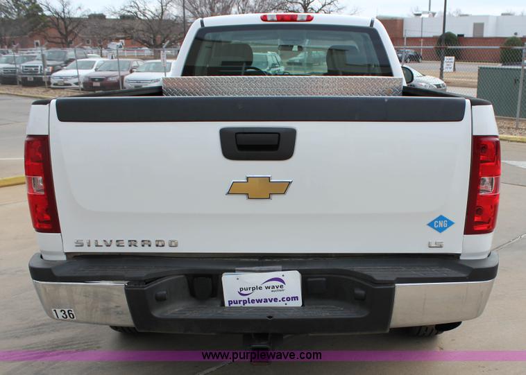 image for item J2320 2010 Chevrolet Silverado 2500HD LS Ext. Cab pickup truck