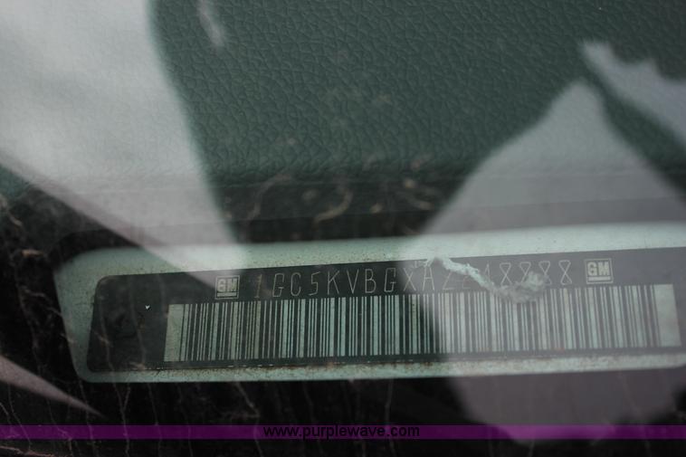 image for item J2320 2010 Chevrolet Silverado 2500HD LS Ext. Cab pickup truck