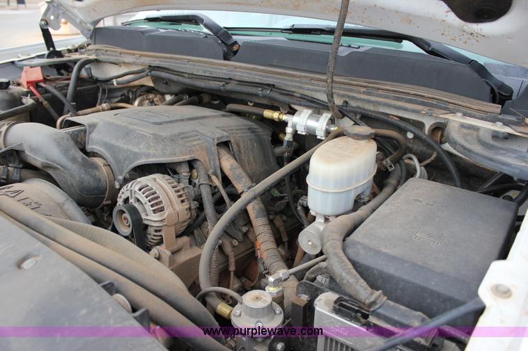 image for item J2320 2010 Chevrolet Silverado 2500HD LS Ext. Cab pickup truck