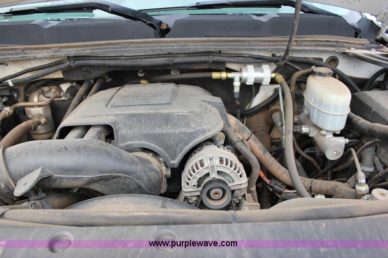 image for item J2320 2010 Chevrolet Silverado 2500HD LS Ext. Cab pickup truck