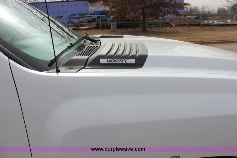 image for item J2321 2010 Chevrolet Silverado 2500HD LS Ext. Cab pickup truck