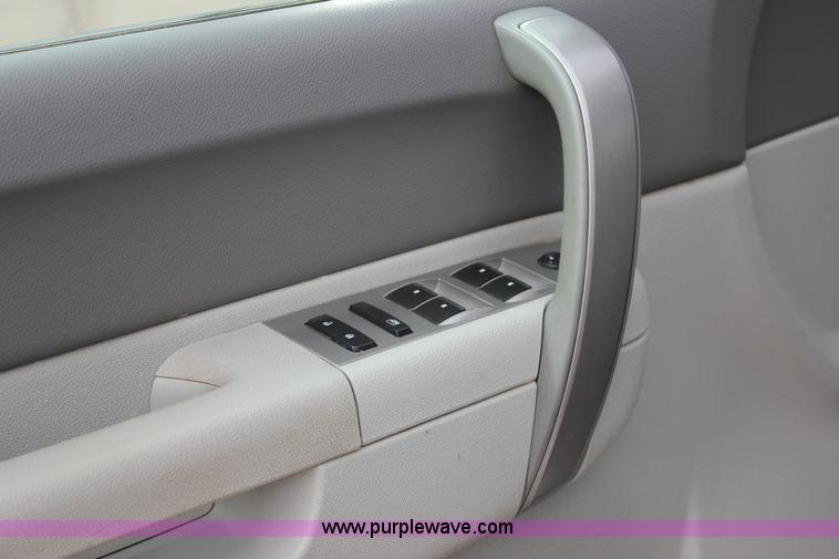 image for item J2321 2010 Chevrolet Silverado 2500HD LS Ext. Cab pickup truck